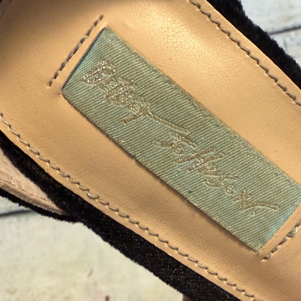 Betsy Johnson cocktail formal black velvet faux fur open toe high heels. 8.5 - Picture 4 of 10